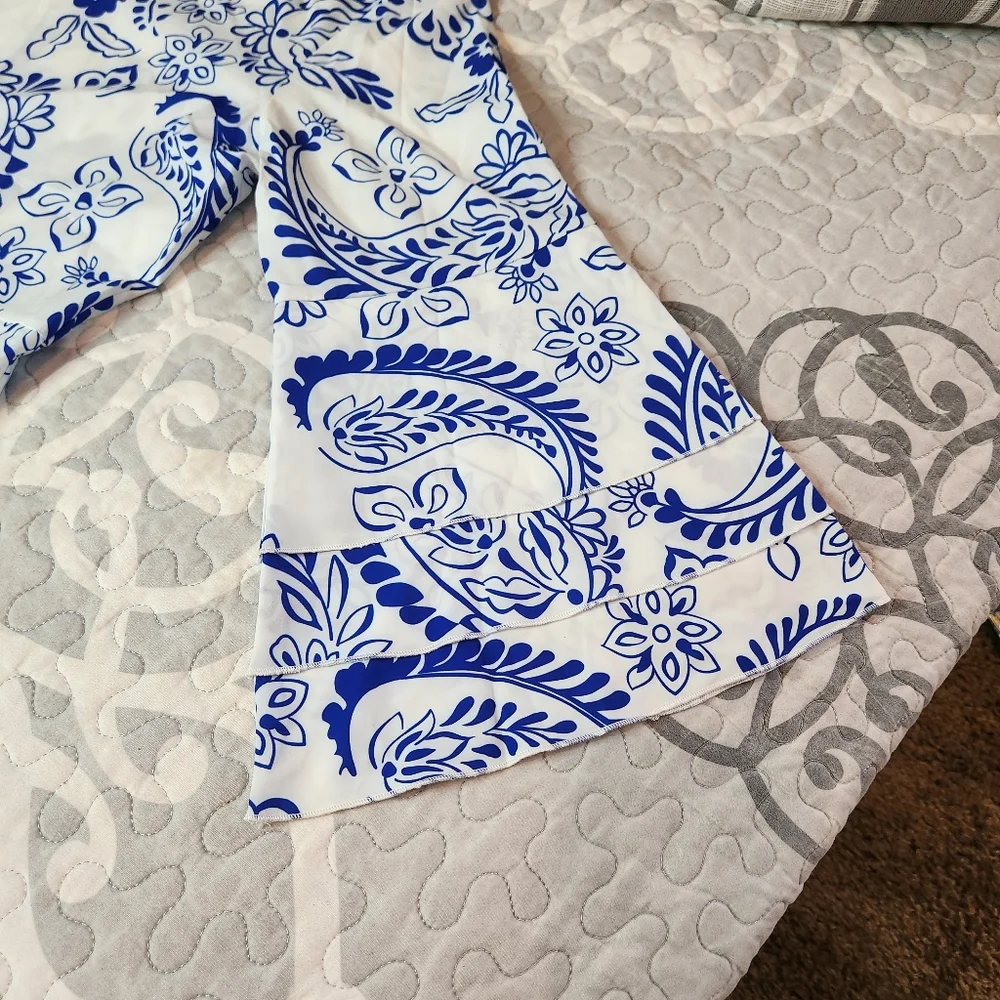 Dress - Picture 2 of 9